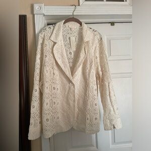 Elegant Lace Blazer in Cream size 22W
🌺🌸🌹 BG 05